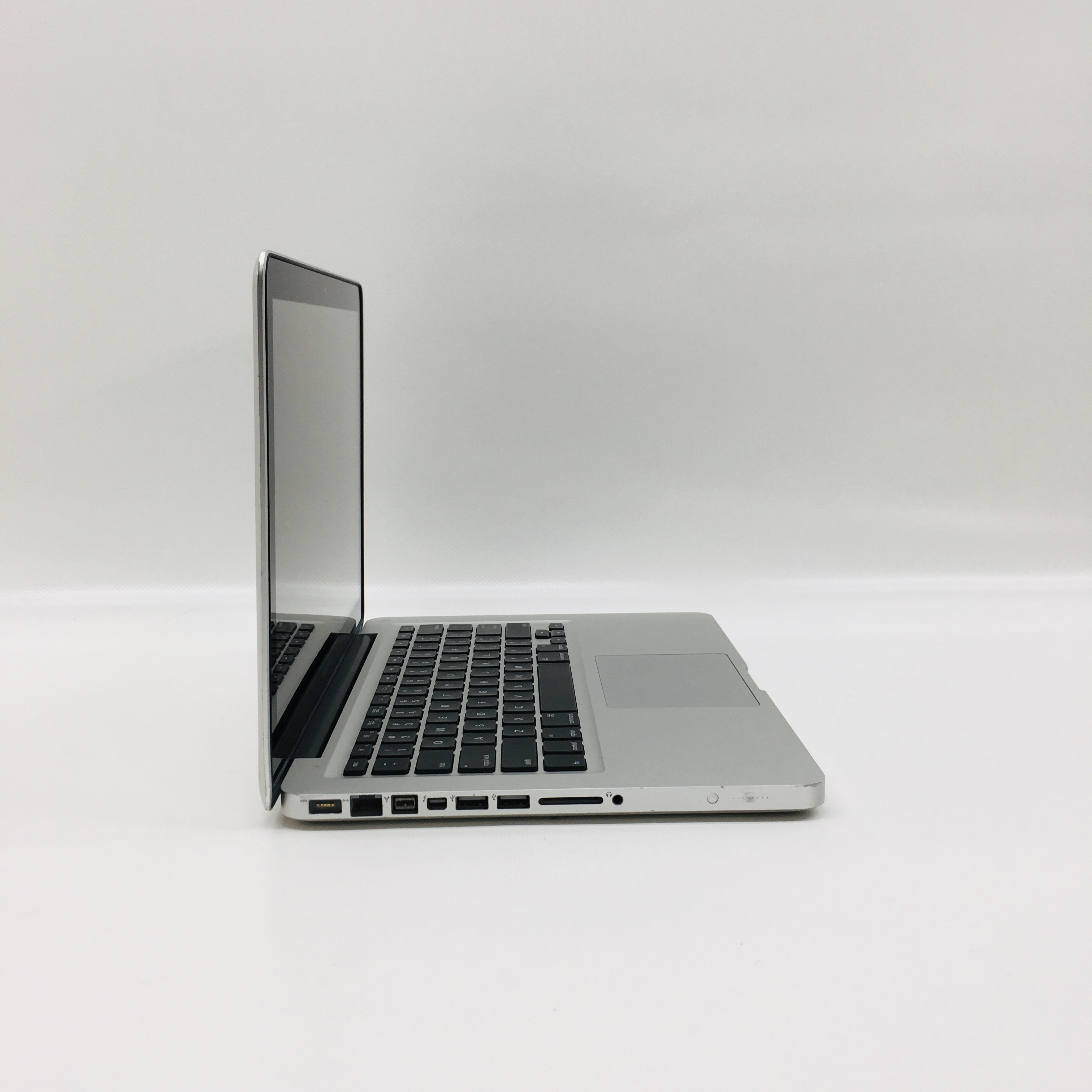 MacBook Pro 13" Late 2011 (Intel Core i5 2.4 GHz 4 GB RAM 500 GB HDD), Intel Core i5 2.4 GHz, 4 GB RAM, 500 GB HDD, image 2